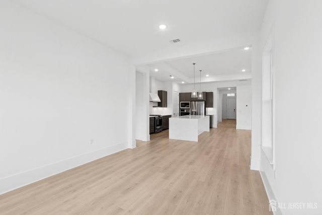 41 Brewer Way, Plainsboro, NJ 08536