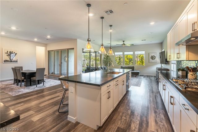 12060 Besito Avenue, Las Vegas, NV 89138