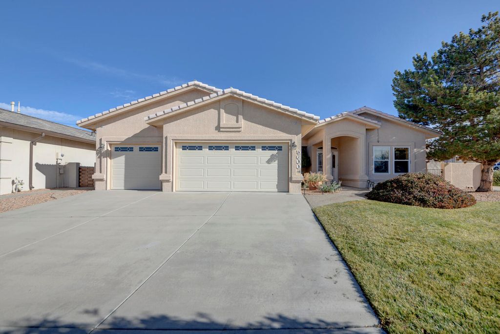 5600 Fulton Court NE, Albuquerque, NM 87111