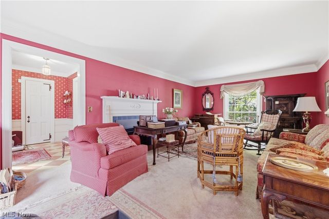 303 Cordelia Street SW, North Canton, OH 44720
