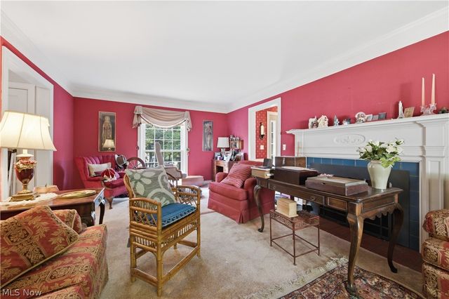 303 Cordelia Street SW, North Canton, OH 44720