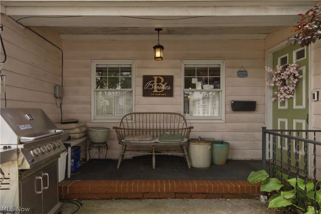303 Cordelia Street SW, North Canton, OH 44720