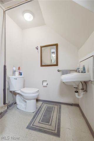 303 Cordelia Street SW, North Canton, OH 44720