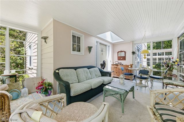303 Cordelia Street SW, North Canton, OH 44720