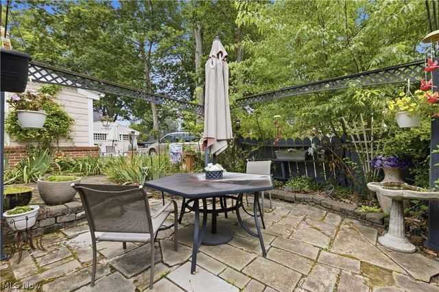 303 Cordelia Street SW, North Canton, OH 44720