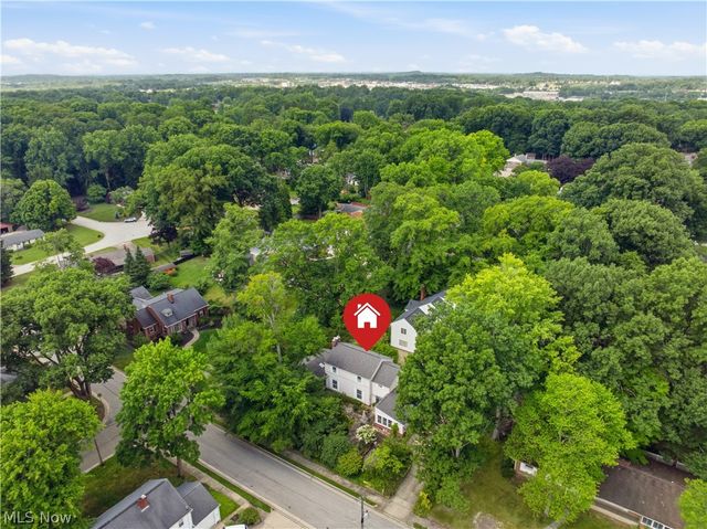 303 Cordelia Street SW, North Canton, OH 44720