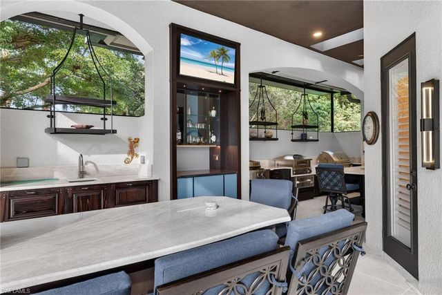 16488 Felicita CT, Naples, FL 34110