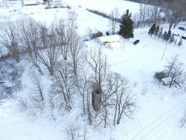 39024 47th Avenue, Paw Paw Twp, MI 49079