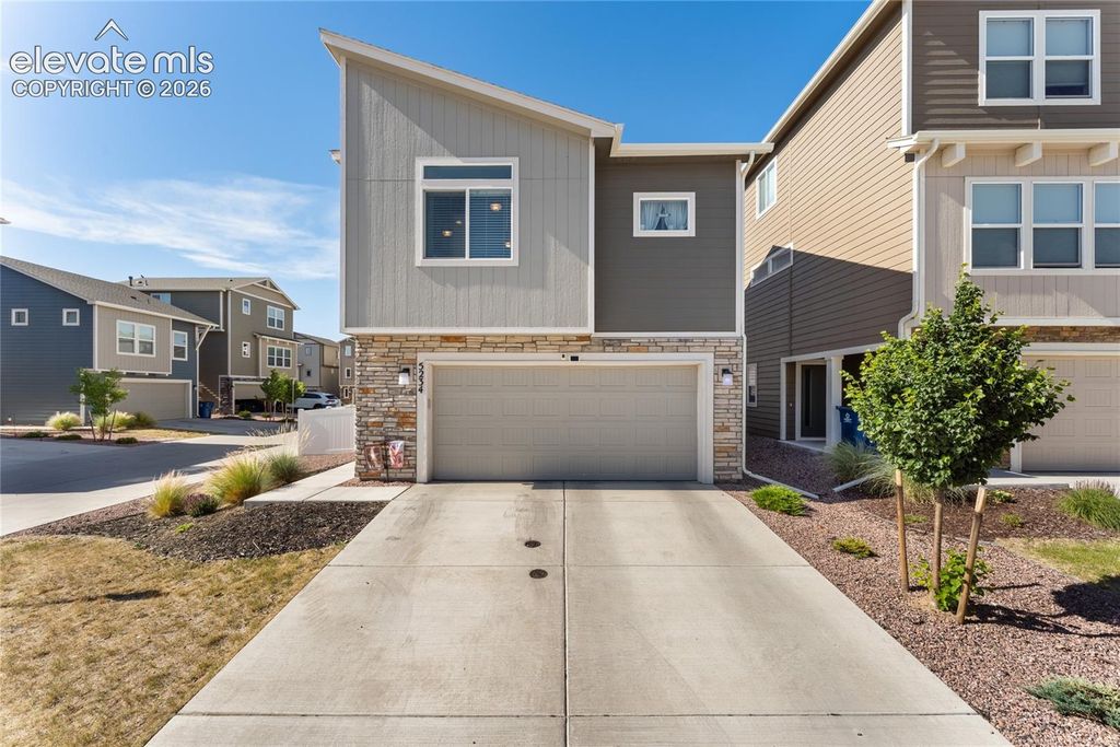 5234 Aeroglide Loop, Colorado Springs, CO 80916