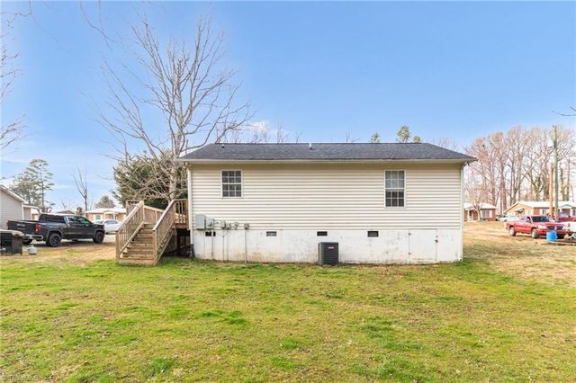 112 Rotary Lane, Thomasville, NC 27360