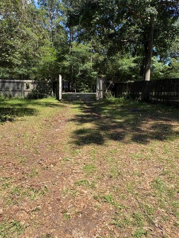 14351 Forest Boulevard, Montgomery, TX 77356
