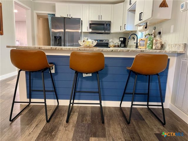 57 Joy Street, Port O'connor, TX 77982