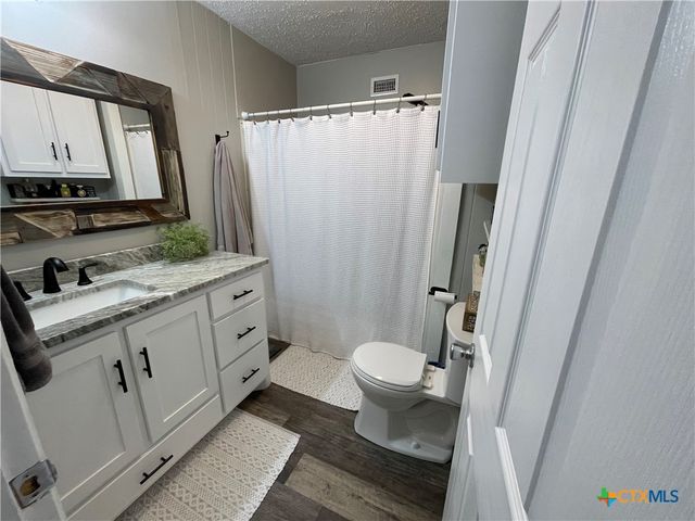 57 Joy Street, Port O'connor, TX 77982