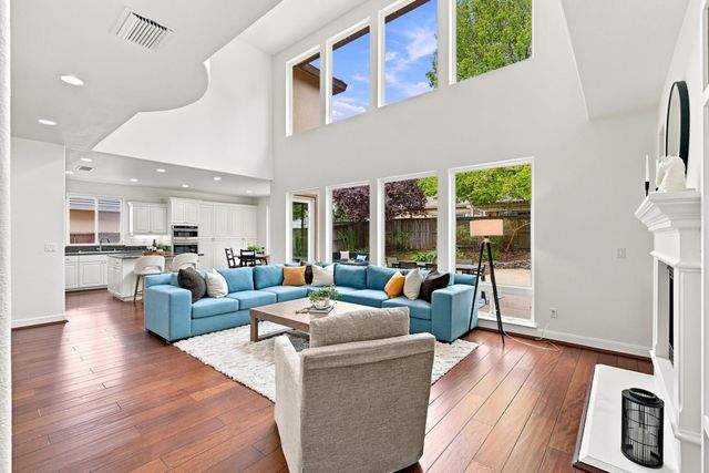 2015 Giles Way, El Dorado Hills, CA 95762