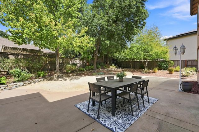 2015 Giles Way, El Dorado Hills, CA 95762
