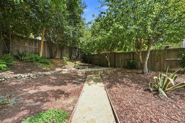 2015 Giles Way, El Dorado Hills, CA 95762