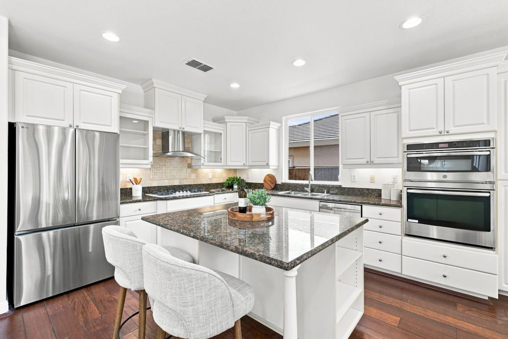 2015 Giles Way, El Dorado Hills, CA 95762