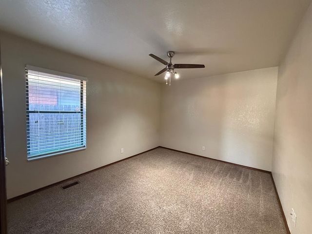 18509 Chestnut Oak Drive, Edmond, OK 73012