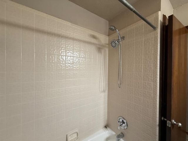 18509 Chestnut Oak Drive, Edmond, OK 73012