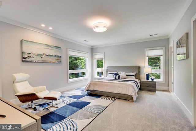 9604 PEMBROKE PL, Vienna, VA 22182