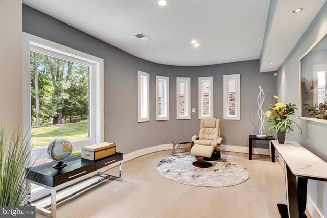 9604 PEMBROKE PL, Vienna, VA 22182