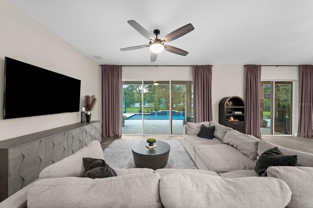 1118 LAKE HANNA DRIVE, Lutz, FL 33549