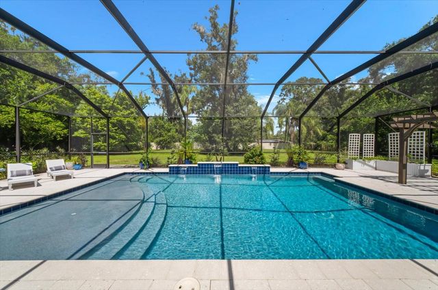 1118 LAKE HANNA DRIVE, Lutz, FL 33549