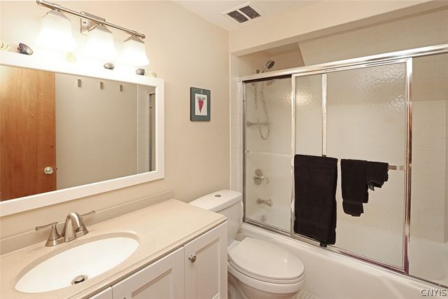 5160 Leverett Lane, Dewitt, NY 13066