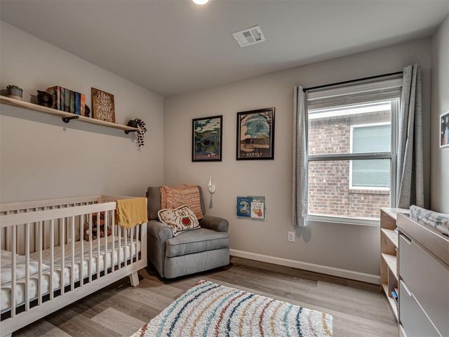 10417 SW 41st Place, Mustang, OK 73064