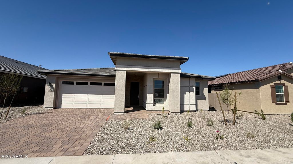 19020 W STELLA Avenue, Waddell, AZ 85355