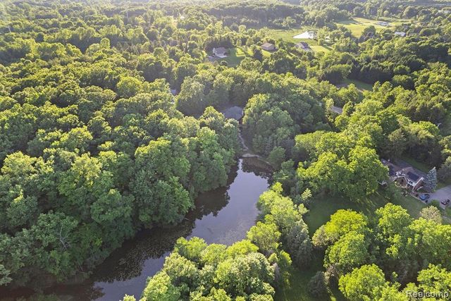 4693 Hegel Road, Goodrich, MI 48438