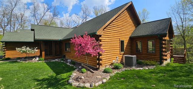 4693 Hegel Road, Goodrich, MI 48438