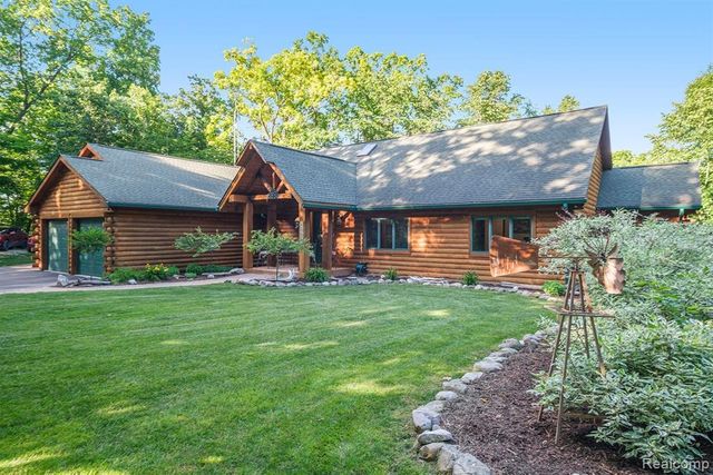 4693 Hegel Road, Goodrich, MI 48438