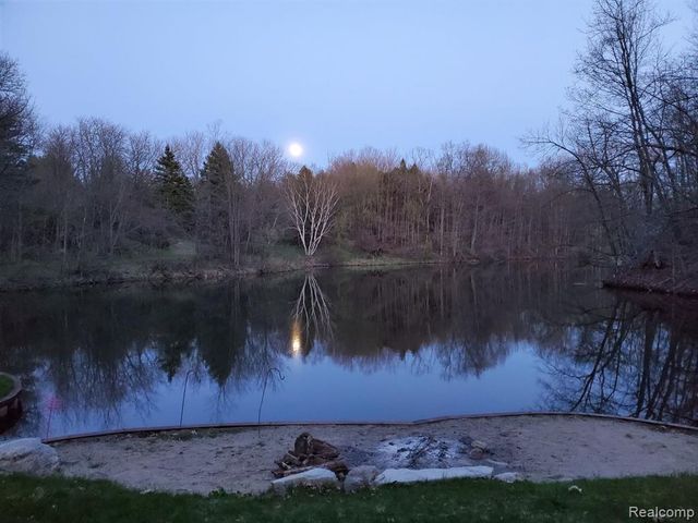 4693 Hegel Road, Goodrich, MI 48438