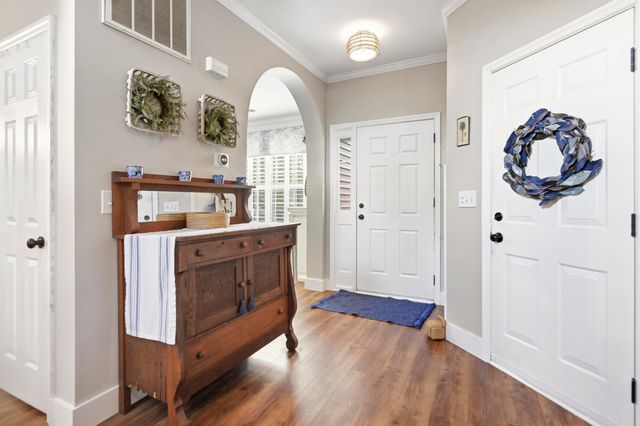 1820 Palmetto Isle Drive, Mount Pleasant, SC 29466