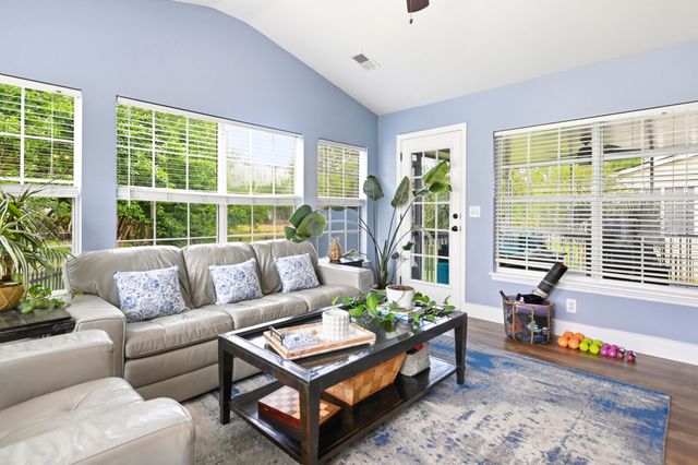 1820 Palmetto Isle Drive, Mount Pleasant, SC 29466