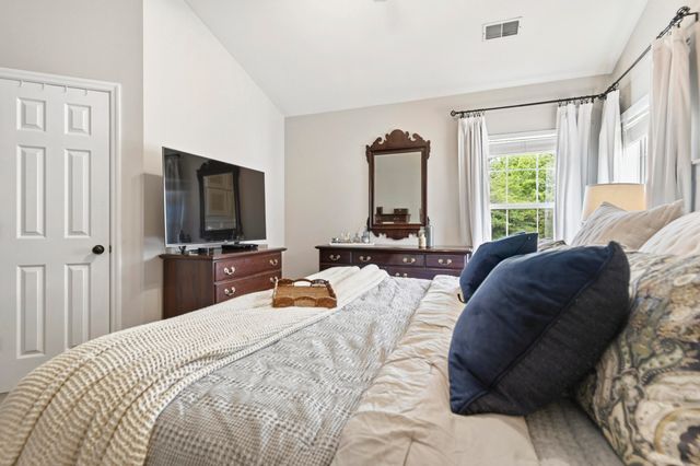 1820 Palmetto Isle Drive, Mount Pleasant, SC 29466