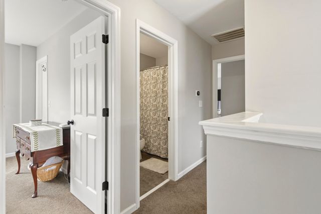 1820 Palmetto Isle Drive, Mount Pleasant, SC 29466