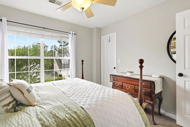 1820 Palmetto Isle Drive, Mount Pleasant, SC 29466