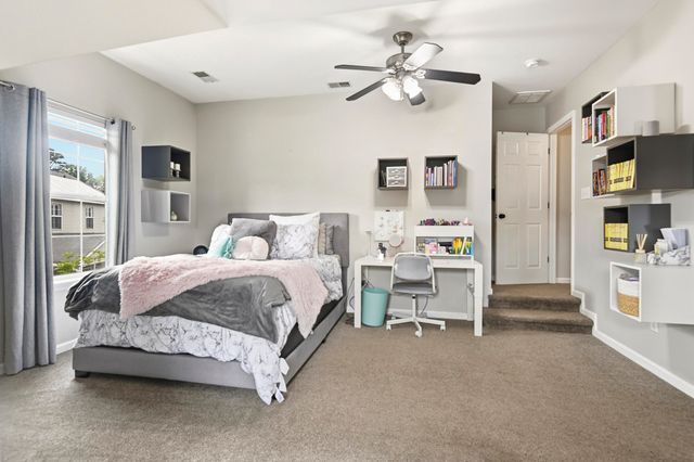 1820 Palmetto Isle Drive, Mount Pleasant, SC 29466