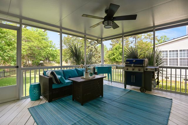 1820 Palmetto Isle Drive, Mount Pleasant, SC 29466