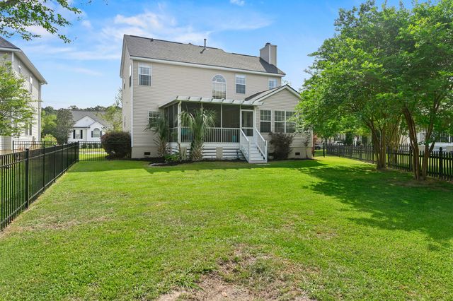 1820 Palmetto Isle Drive, Mount Pleasant, SC 29466