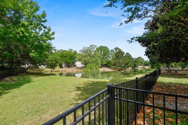 1820 Palmetto Isle Drive, Mount Pleasant, SC 29466
