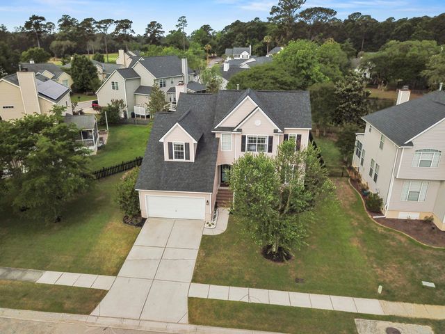 1820 Palmetto Isle Drive, Mount Pleasant, SC 29466
