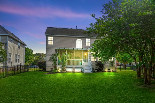 1820 Palmetto Isle Drive, Mount Pleasant, SC 29466