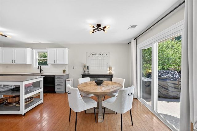 7910 Timberline Overlook, Cumming, GA 30041