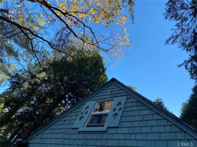 23719 Bowl Road, Crestline, CA 92325