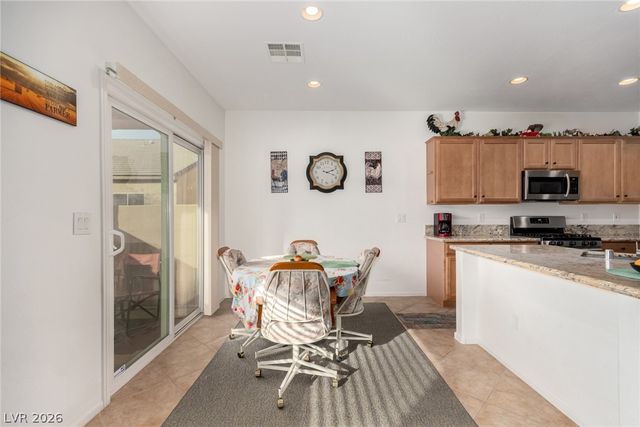 7927 Crested Starling Court, North Las Vegas, NV 89084