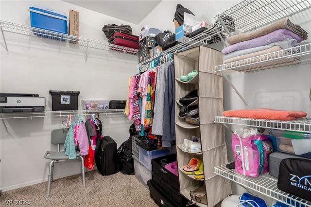 7927 Crested Starling Court, North Las Vegas, NV 89084