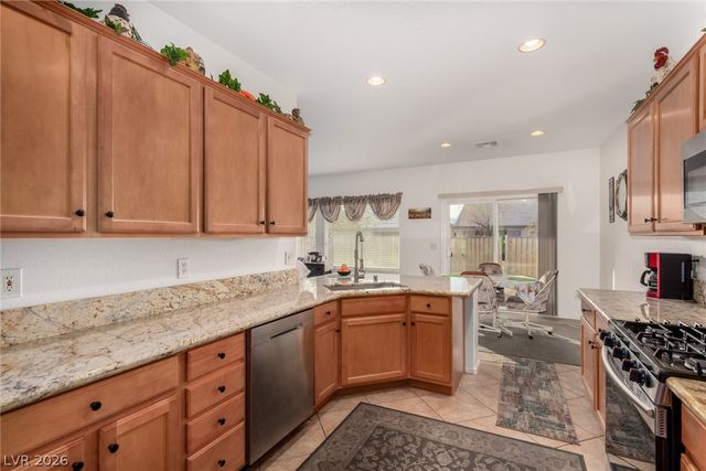 7927 Crested Starling Court, North Las Vegas, NV 89084